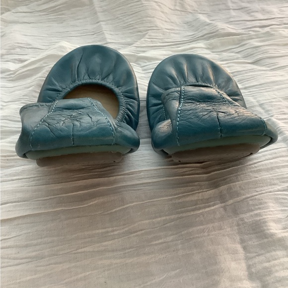 The Storehouse Flats size 8 Blustery Day Oil Tanned Leather- new without bag - Picture 3 of 5